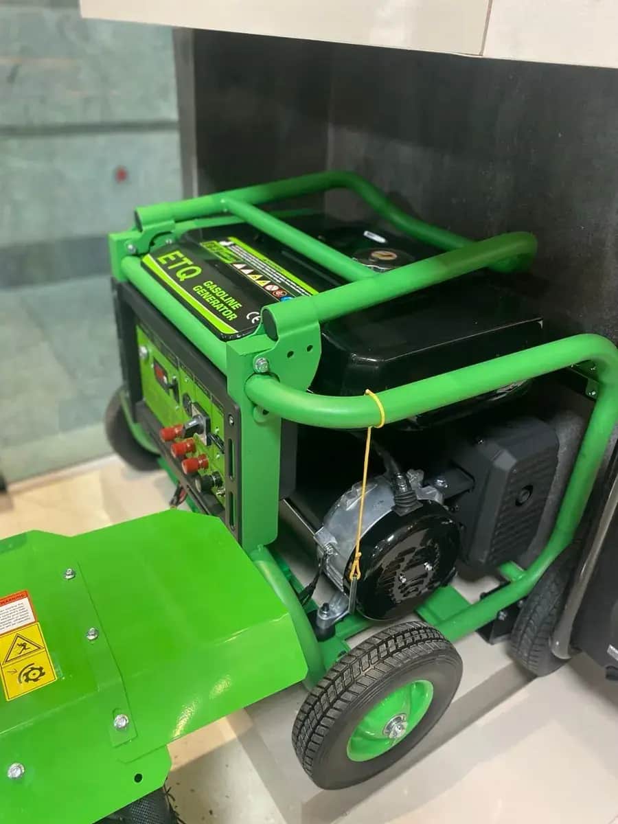 موتور برق ۸.۵ کیلووات بنزینی سه فاز استارتی ETQ مدل TG11200 - تصویر 2